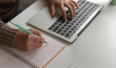 Takdir ve Teşekkür Belgesi nasıl alınır? 5 gün devamsızlık yapan Teşekkür ve Takdir alabilir mi? İşte, merak edilen soruların yanıtları…