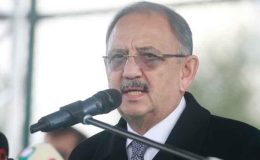 Bakan Özhaseki: Kendilerini kahraman gibi gösterme yiğitliğini devam ettiriyorlar