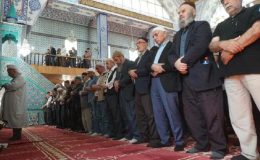 Cuma hutbesi 26 Nisan 2024 | Diyanet cuma hutbesi PDF metni ve konusunu yayınladı! Bu haftaki cuma hutbesinin konusu: Her İşin Bir Ahlakı Vardır