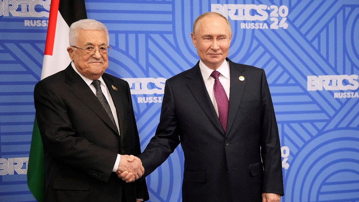 Putin, Filistin Devlet Başkanı Abbas ile bir araya geldi