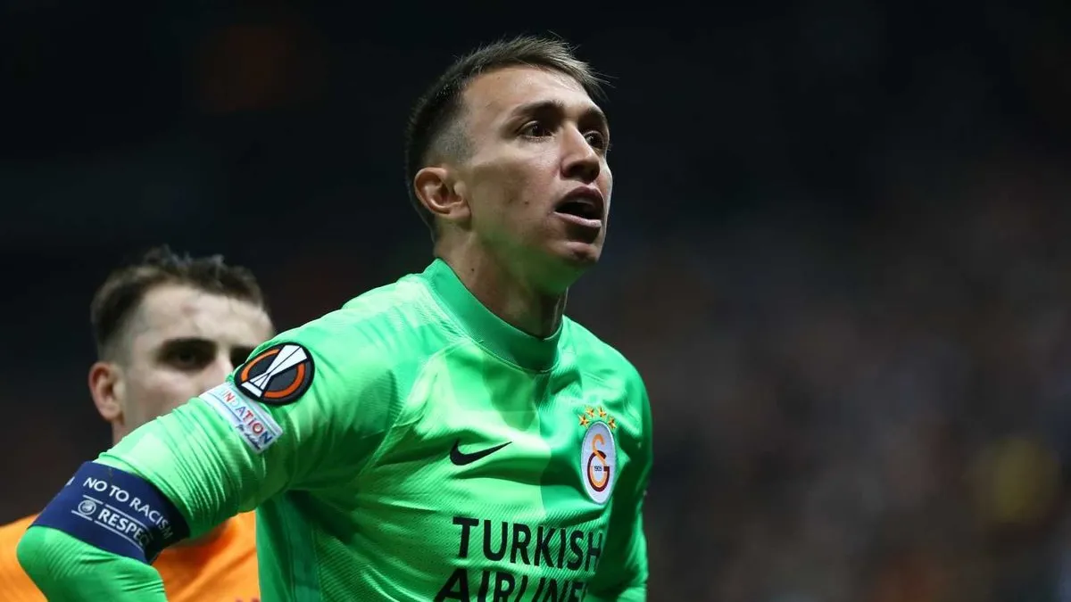 Son dakika haberi: Galatasaray’da bir devir sona eriyor! Muslera için bomba yorum: “Yenilen her golde…”