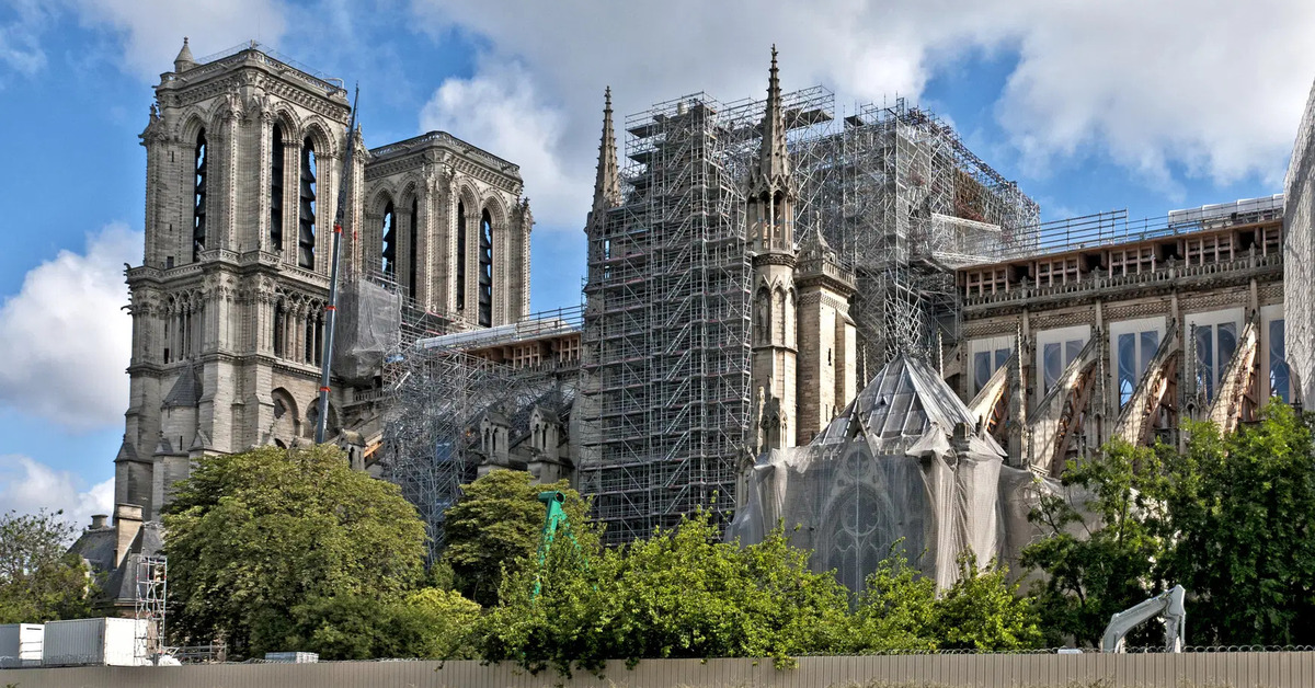 Notre-Dame Katedrali’nde çanlar 2019 yılından bu yana ilk kez çaldı
