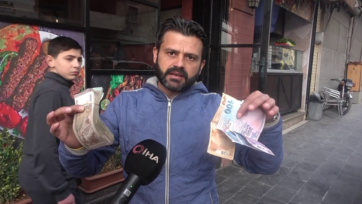 Halep’te Türk lirasını tercih eden Suriyeliler: Şu anda Esad’ın parasının hiçbir değeri kalmadı