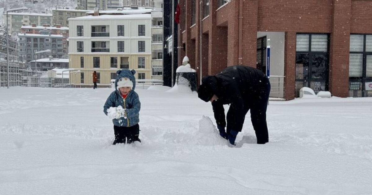 Okullar tatil mi? 4 ilde eğitime bir gün ara verildi