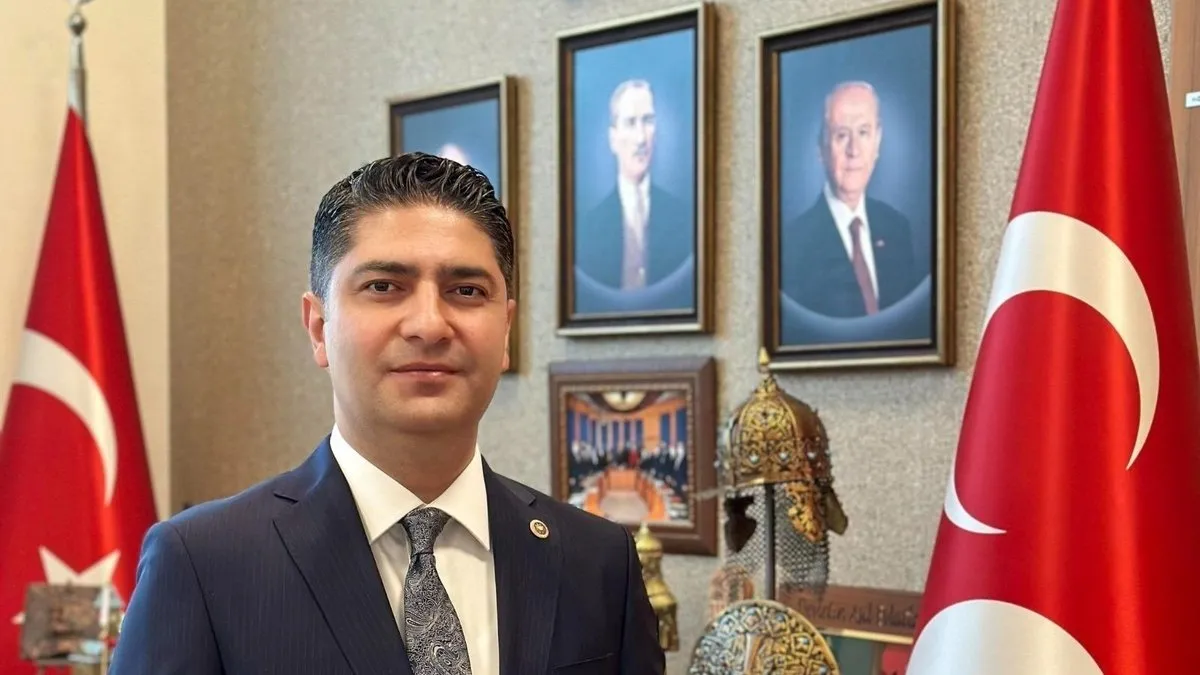 MHP Genel Başkan Yardımcısı Özdemir kara geceyi anlattı