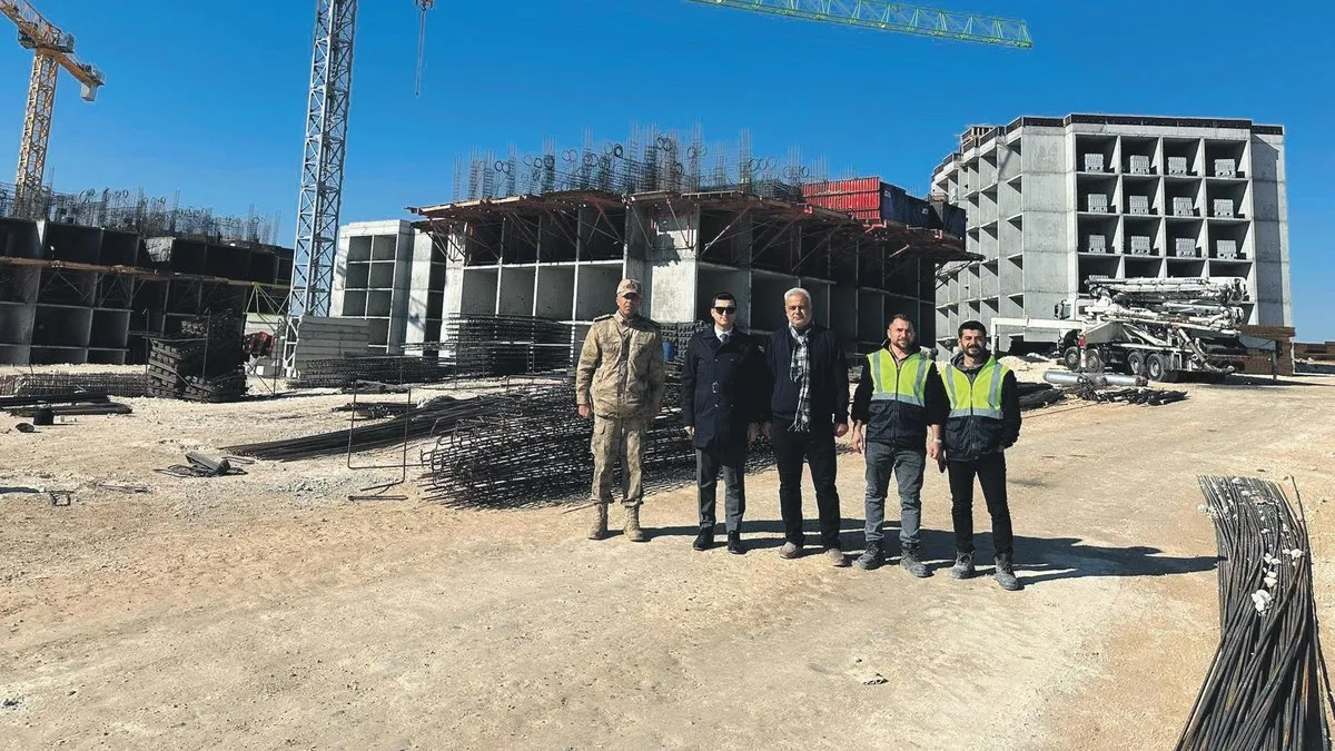 Urfa’da deprem konutları hız kesmiyor