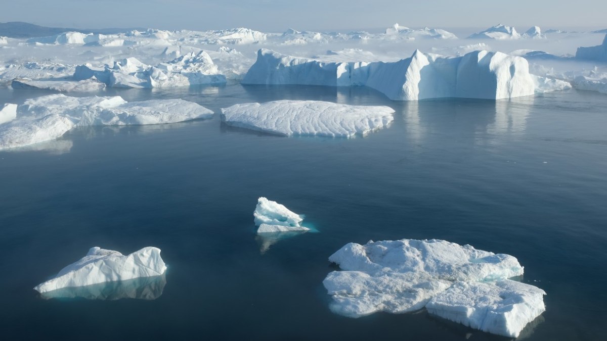 Grönland’da buz seli: 3 trilyon litre su serbest kaldı