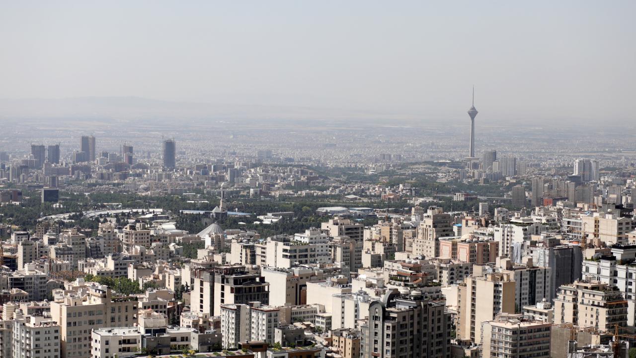 İran’da enerji tasarrufu için kamu kurumları ve okulların tatili bir gün uzatıldı