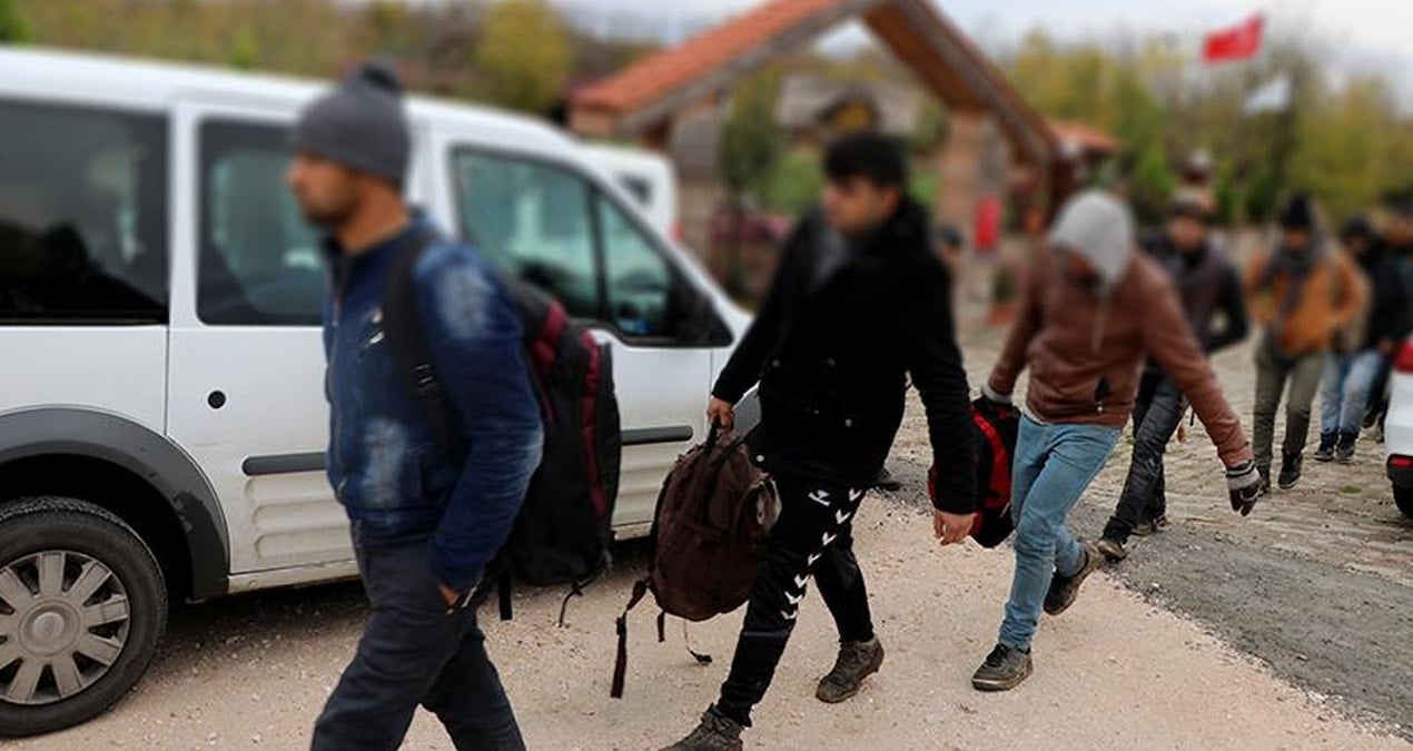 Bitlis’te 4’ü Bangladeşli 10 düzensiz göçmen yakalandı